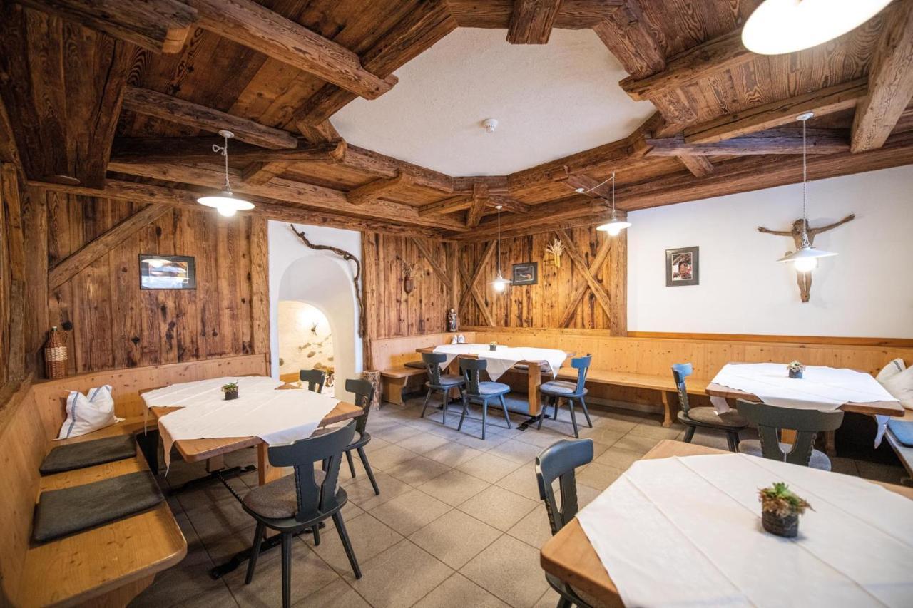 Gasthof Teiser Stern Funes  Esterno foto