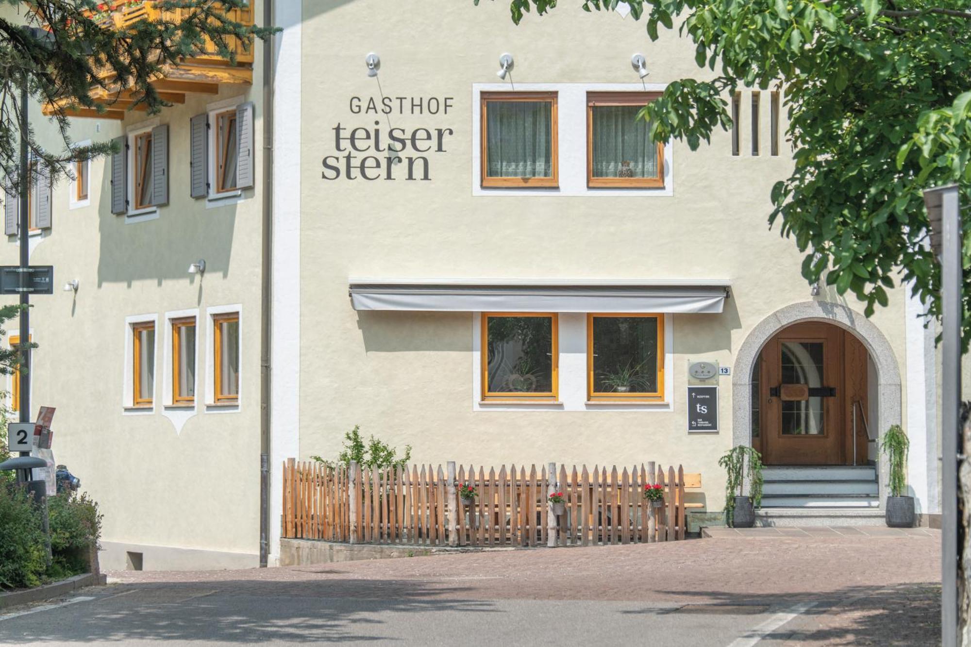 Gasthof Teiser Stern Funes  Esterno foto