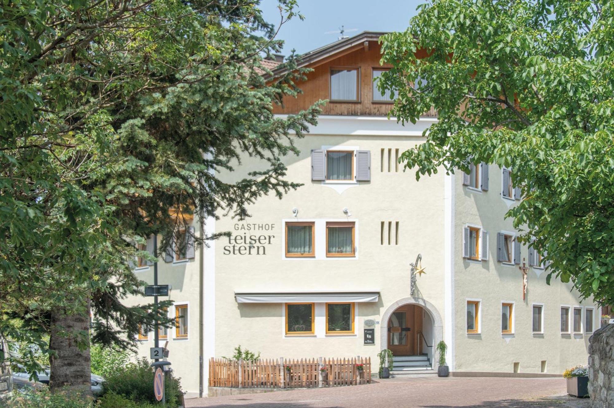 Gasthof Teiser Stern Funes  Esterno foto